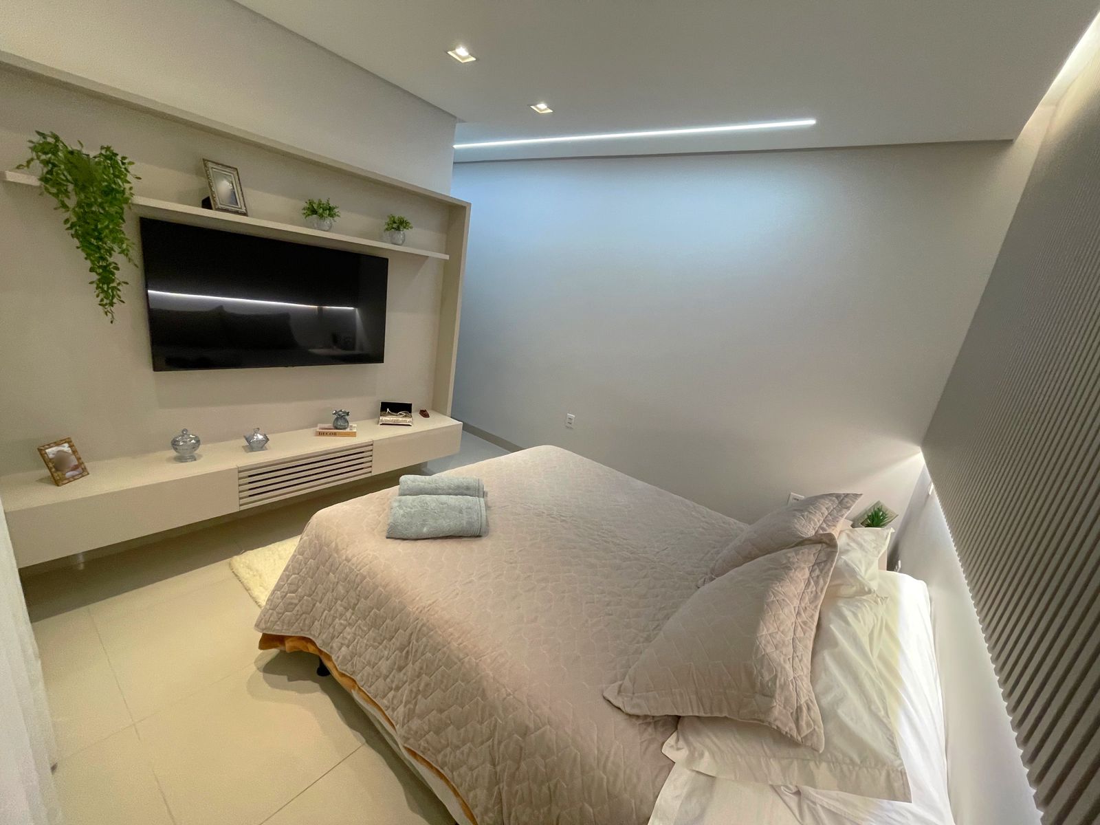 38c212f5-88a0-416a-8b8f-1d8e361ab581