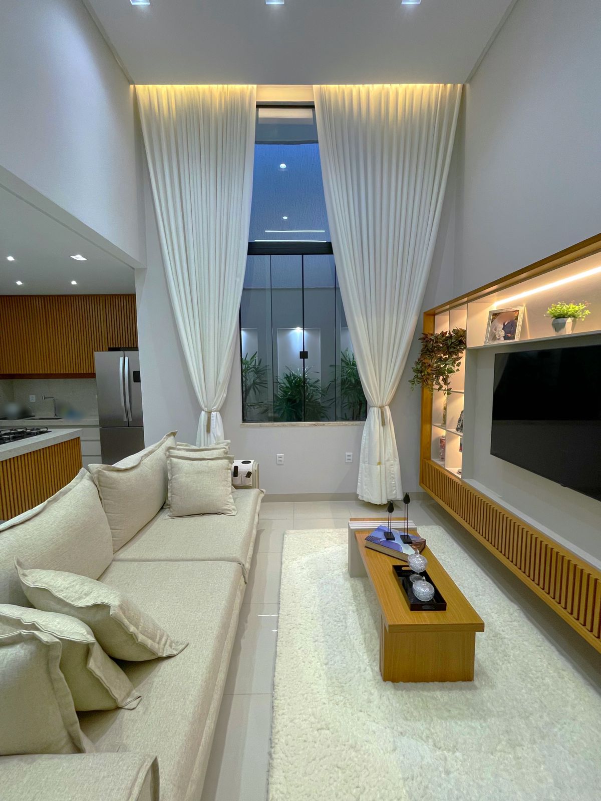 41aeb810-2f1f-4bd9-b744-fc870b2e8cb9