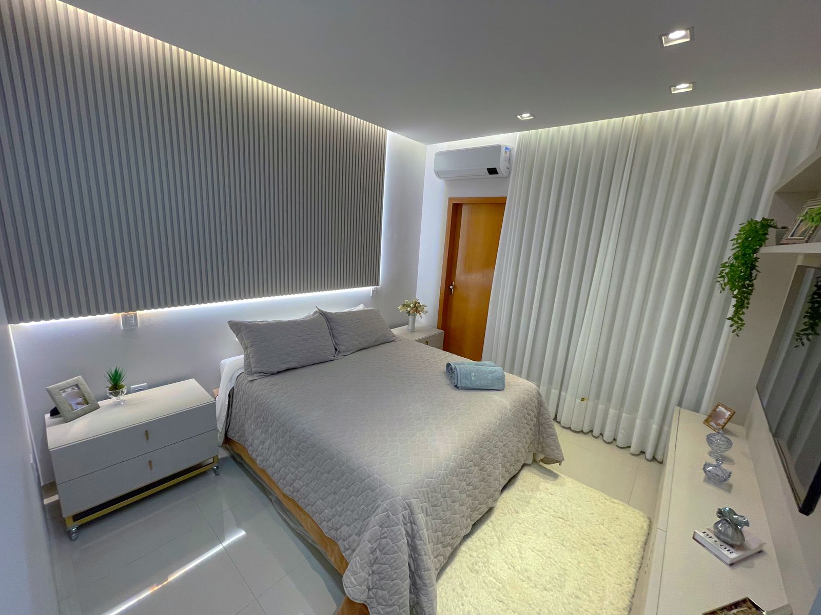 60f87d75-7f77-497c-8a25-7680594f7b20