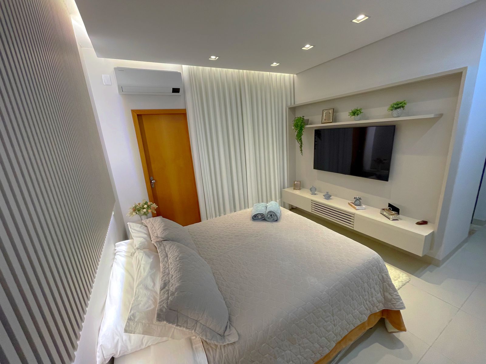 770a4db0-7932-42f5-8949-ac3a81c7475f