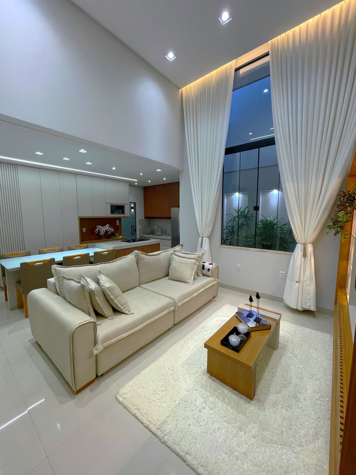 f4bdba18-2f92-4ca7-be2f-37021bc42037