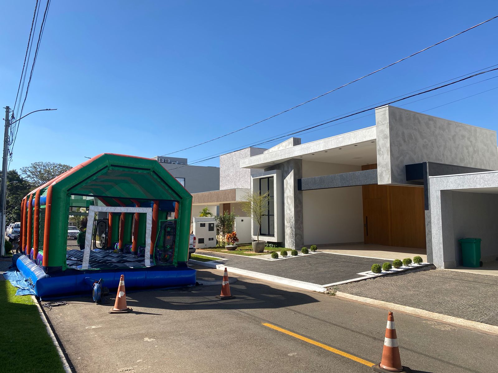 04ebfafa-e573-47d6-94b4-5d03e9a96877