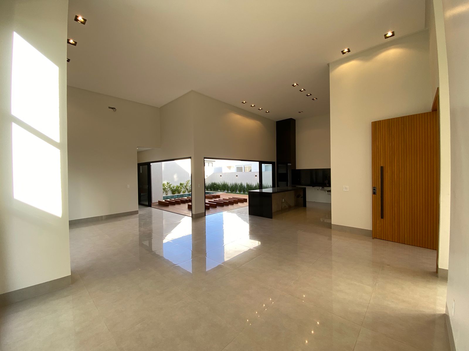 70449013-0aa8-4afa-a6fc-6d1e3351208d